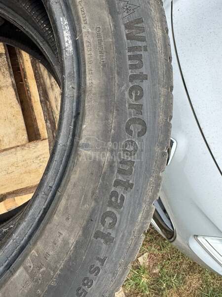 Continental 235/55 R19 Zimska