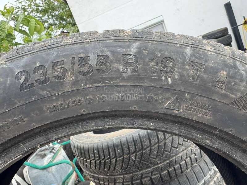 Continental 235/55 R19 Zimska
