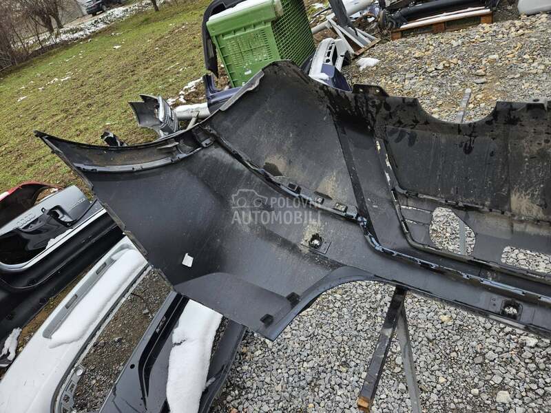 ARONA 6F9 BRANIK ZADNJI