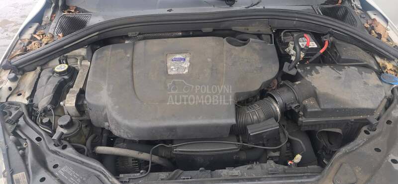 Delovi za Volvo XC60 2.4D 2009. god.
