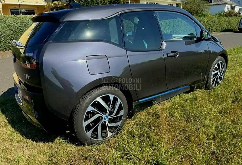 BMW i3 ELEKTRO A K C I J A