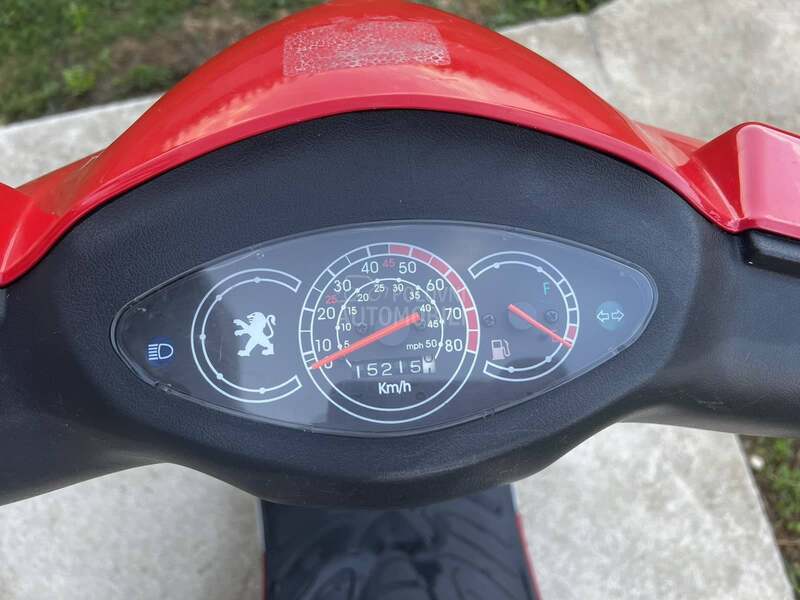 Peugeot v clic