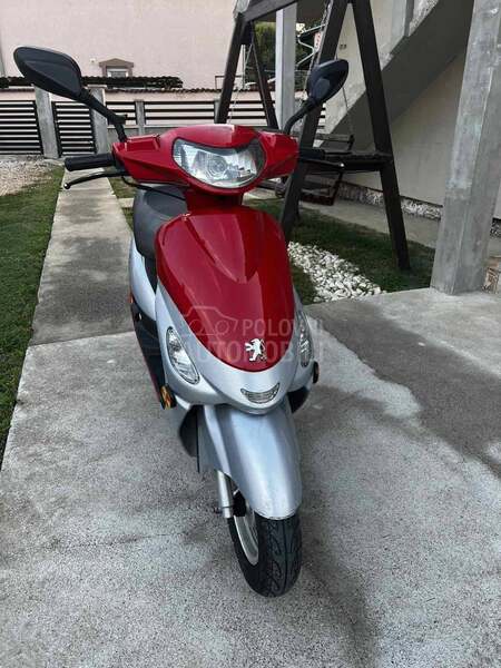 Peugeot v clic