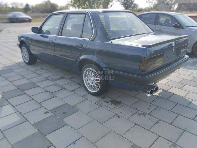 BMW 318 