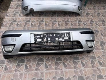 branik za Ford Focus od 2002. do 2004. god.