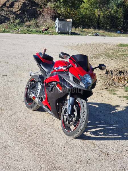 Suzuki GSXR 600 k6