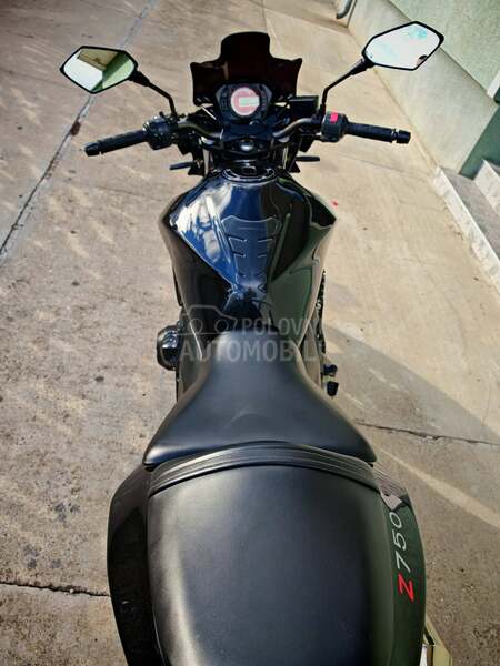 Kawasaki Z750