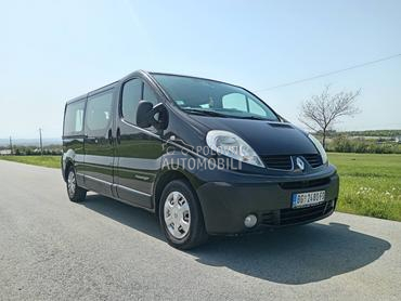 Renault Trafic 2.5DCi 2007 9 sedišta