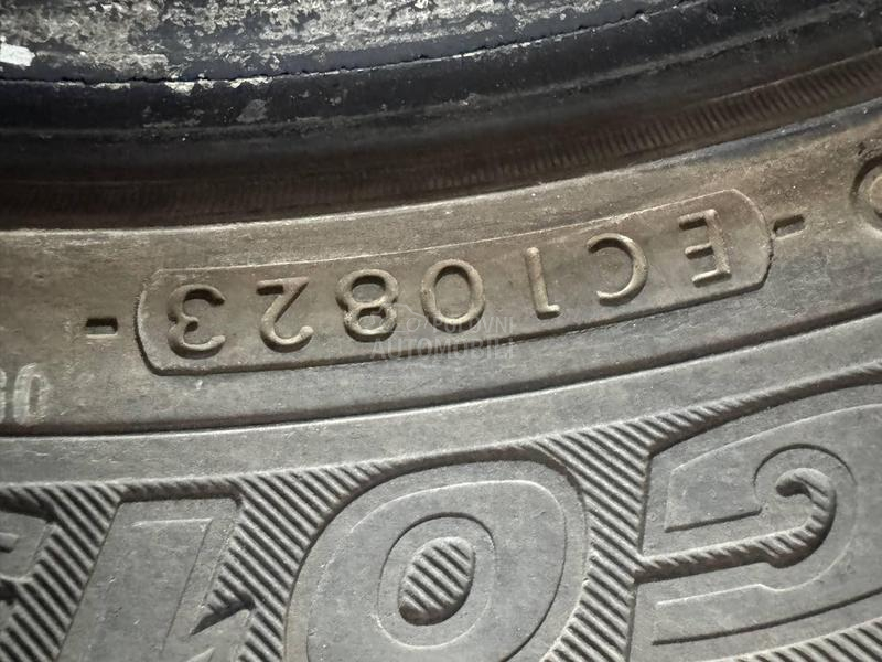 Yokohama 265/70 R17 Zimska