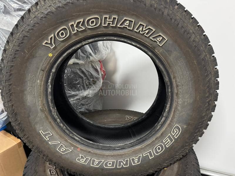 Yokohama 265/70 R17 Zimska