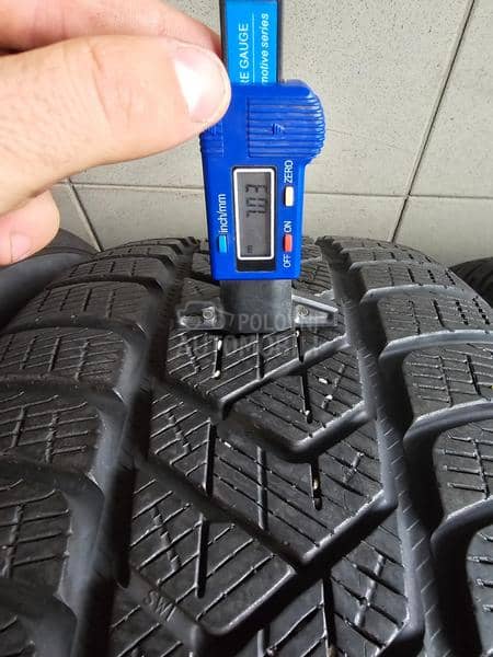 Pirelli 235/55 R18 Zimska