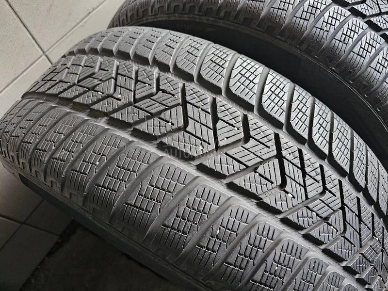 Pirelli 235/55 R18 Zimska