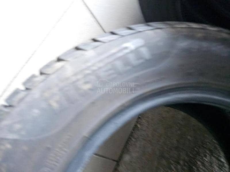 Pirelli 215/60 R16 Zimska