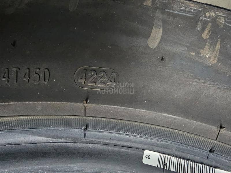 Pirelli 215/60 R16 Zimska