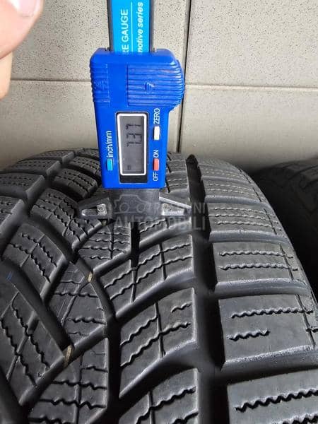 Goodyear 225/50 R17 Zimska