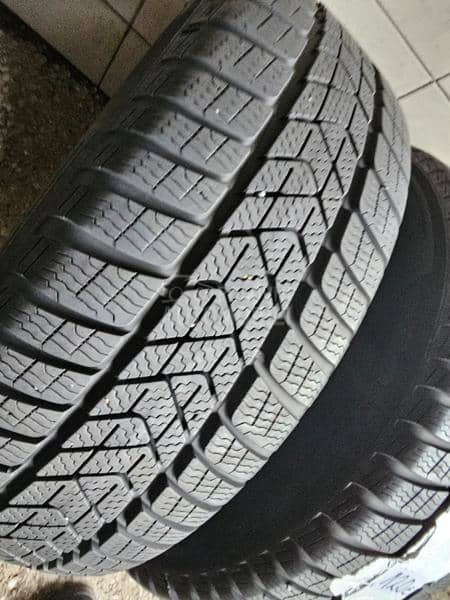Pirelli 205/60 R16 Zimska