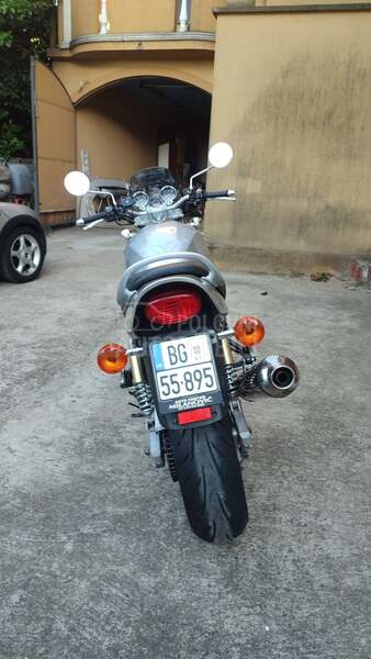 Suzuki GSX 750 Inazuma
