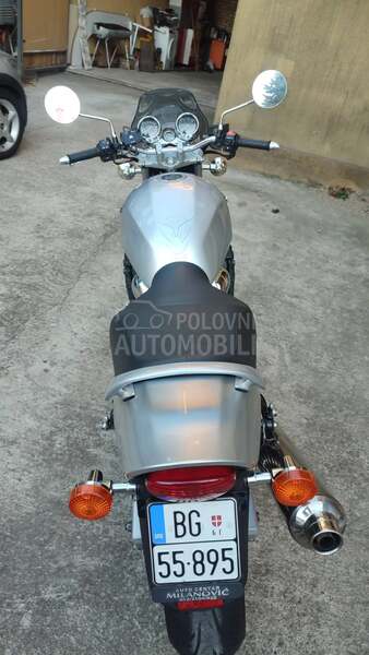 Suzuki GSX 750 Inazuma