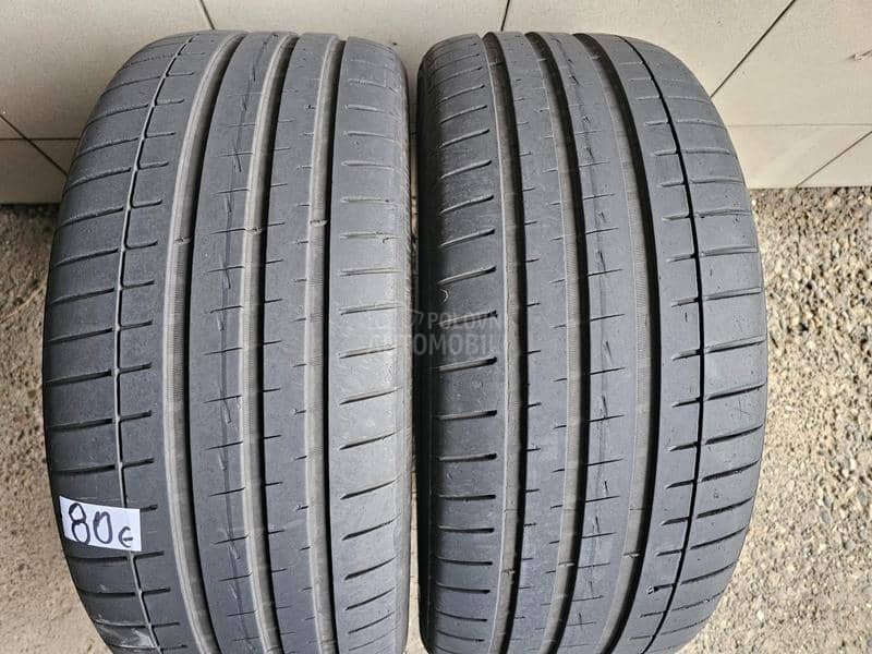 Vredestein 235/45 R18 Letnja