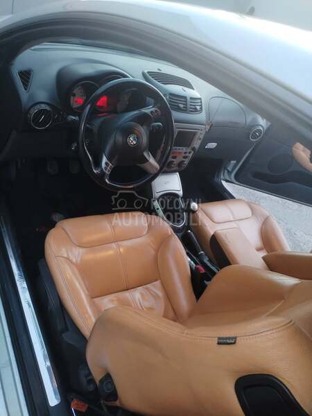 Alfa Romeo GT 