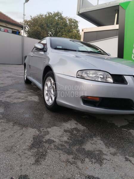 Alfa Romeo GT 