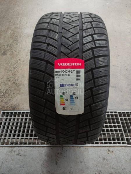 Vredestein 315/40 R21 Zimska
