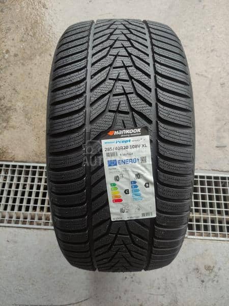 Hankook 285/40 R20 Zimska