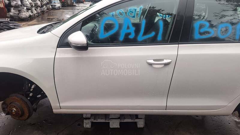 Volkswagen Golf 6 -  kompletan auto u delovima
