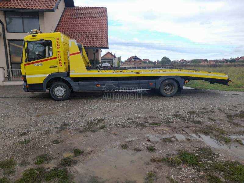 Mercedes Benz Atego 818 slep