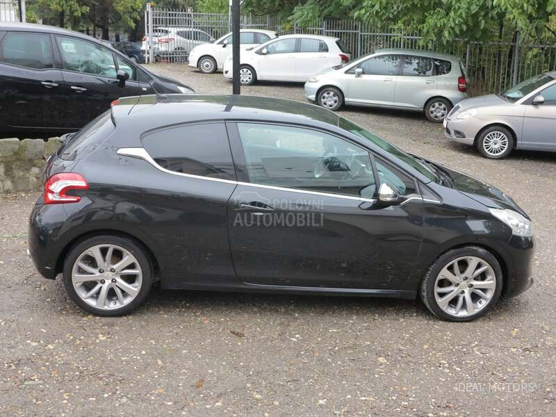 Peugeot 208 1.4 HDI ALLURE