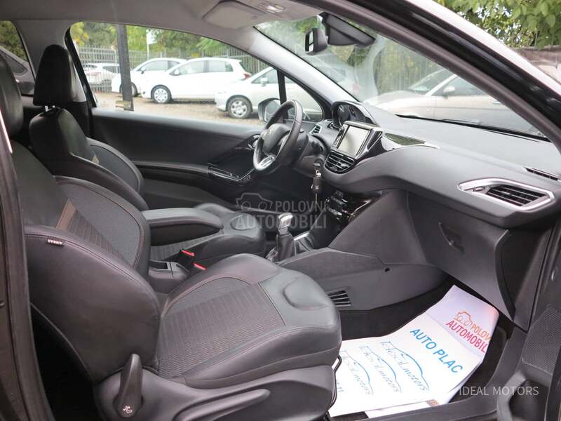 Peugeot 208 1.4 HDI ALLURE