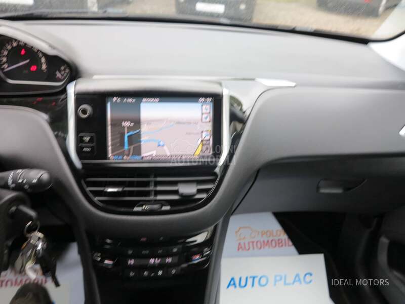 Peugeot 208 1.4 HDI ALLURE