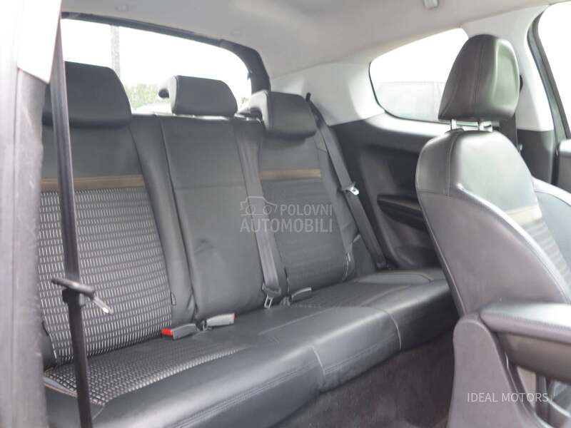 Peugeot 208 1.4 HDI ALLURE