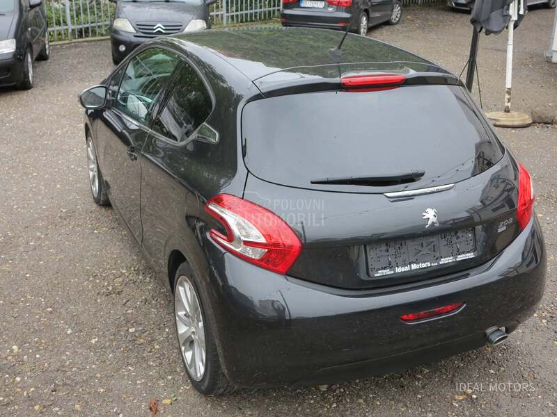 Peugeot 208 1.4 HDI ALLURE