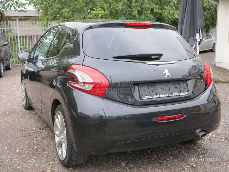 Peugeot 208 1.4 HDI ALLURE
