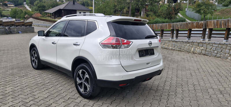 Nissan X-Trail 2,0 4x4 tekna 187000