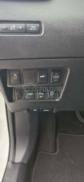 Nissan X-Trail 2,0 4x4 tekna 187000
