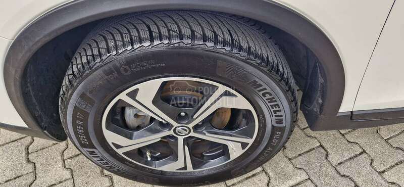 Nissan X-Trail 2,0 4x4 tekna 187000