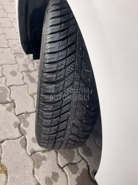 Mazda 3 1,6 16V SPORT