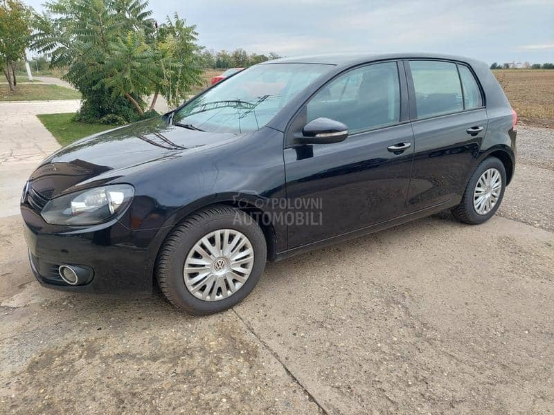 Volkswagen Golf 6 1.6TDI 5VR HIGH LINE Volkswagen Golf 6 1.6TDI 5VR HIGH LINE