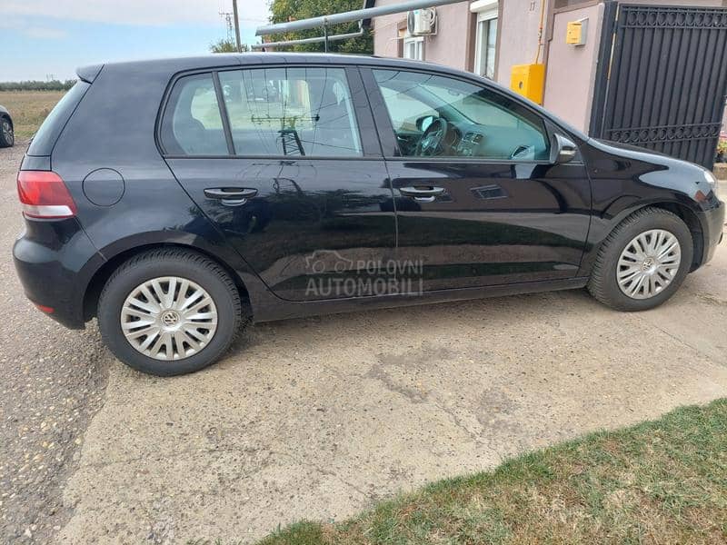 Volkswagen Golf 6 1.6TDI 5VR HIGH LINE Volkswagen Golf 6 1.6TDI 5VR HIGH LINE