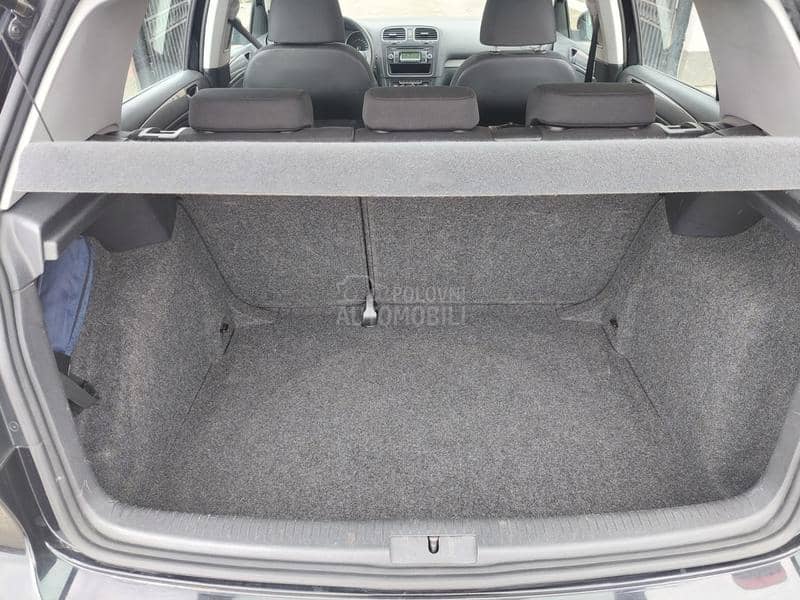 Volkswagen Golf 6 1.6TDI 5VR HIGH LINE Volkswagen Golf 6 1.6TDI 5VR HIGH LINE