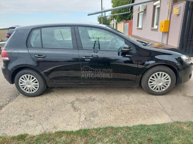 Volkswagen Golf 6 1.6TDI 5VR HIGH LINE Volkswagen Golf 6 1.6TDI 5VR HIGH LINE