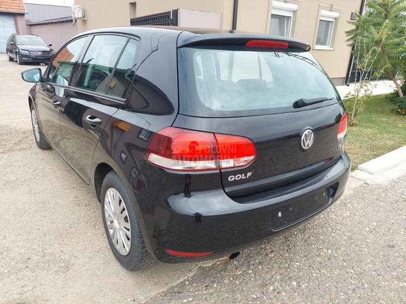 Volkswagen Golf 6 1.6TDI 5VR HIGH LINE Volkswagen Golf 6 1.6TDI 5VR HIGH LINE