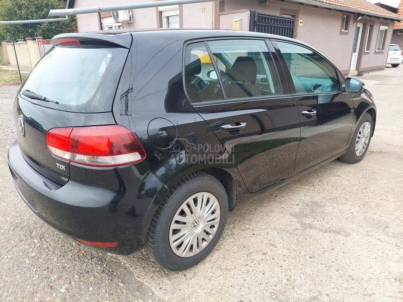 Volkswagen Golf 6 1.6TDI 5VR HIGH LINE Volkswagen Golf 6 1.6TDI 5VR HIGH LINE