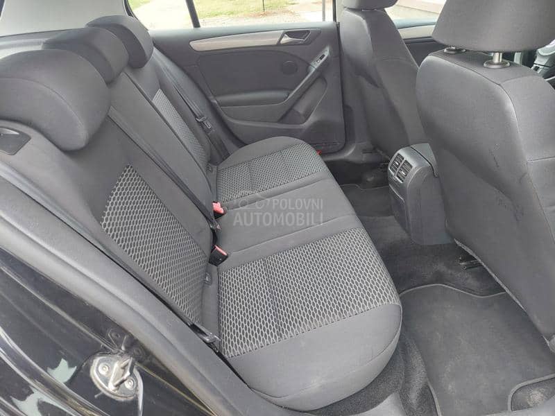 Volkswagen Golf 6 1.6TDI 5VR HIGH LINE Volkswagen Golf 6 1.6TDI 5VR HIGH LINE