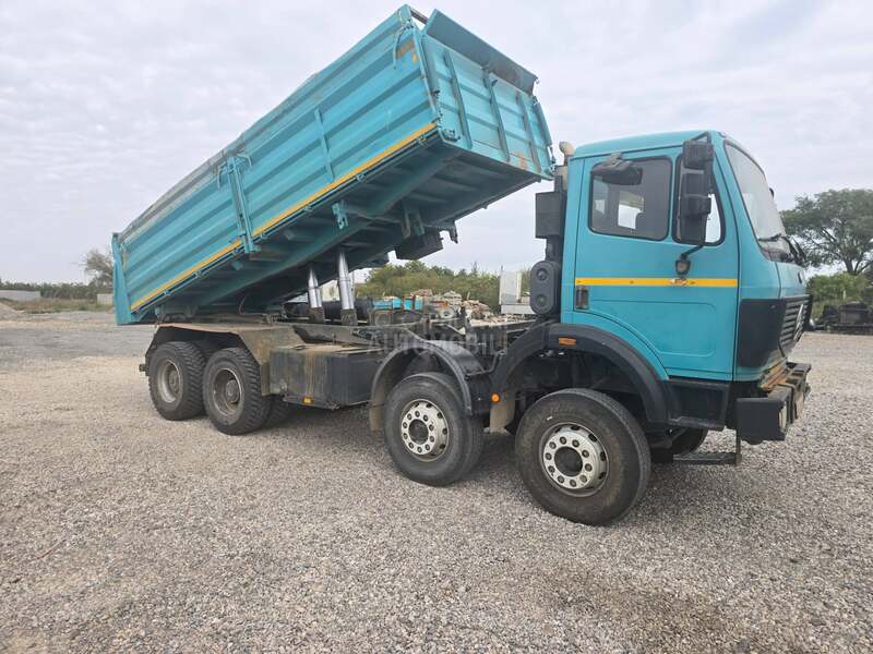 Mercedes Benz 3535