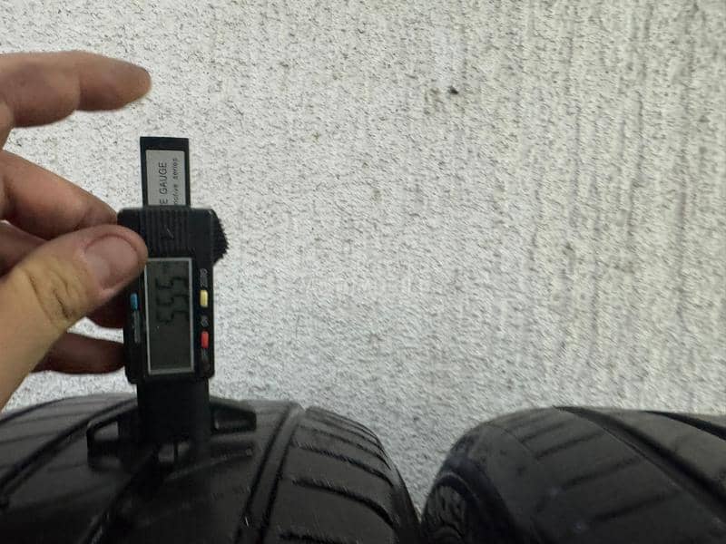 Michelin 215/55 R17 Letnja