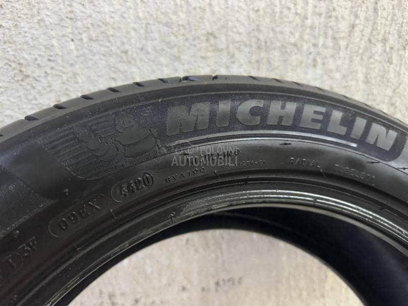 Michelin 215/55 R17 Letnja