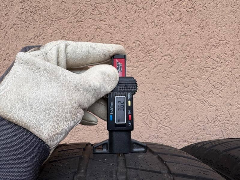 Continental 255/50 R20 Zimska